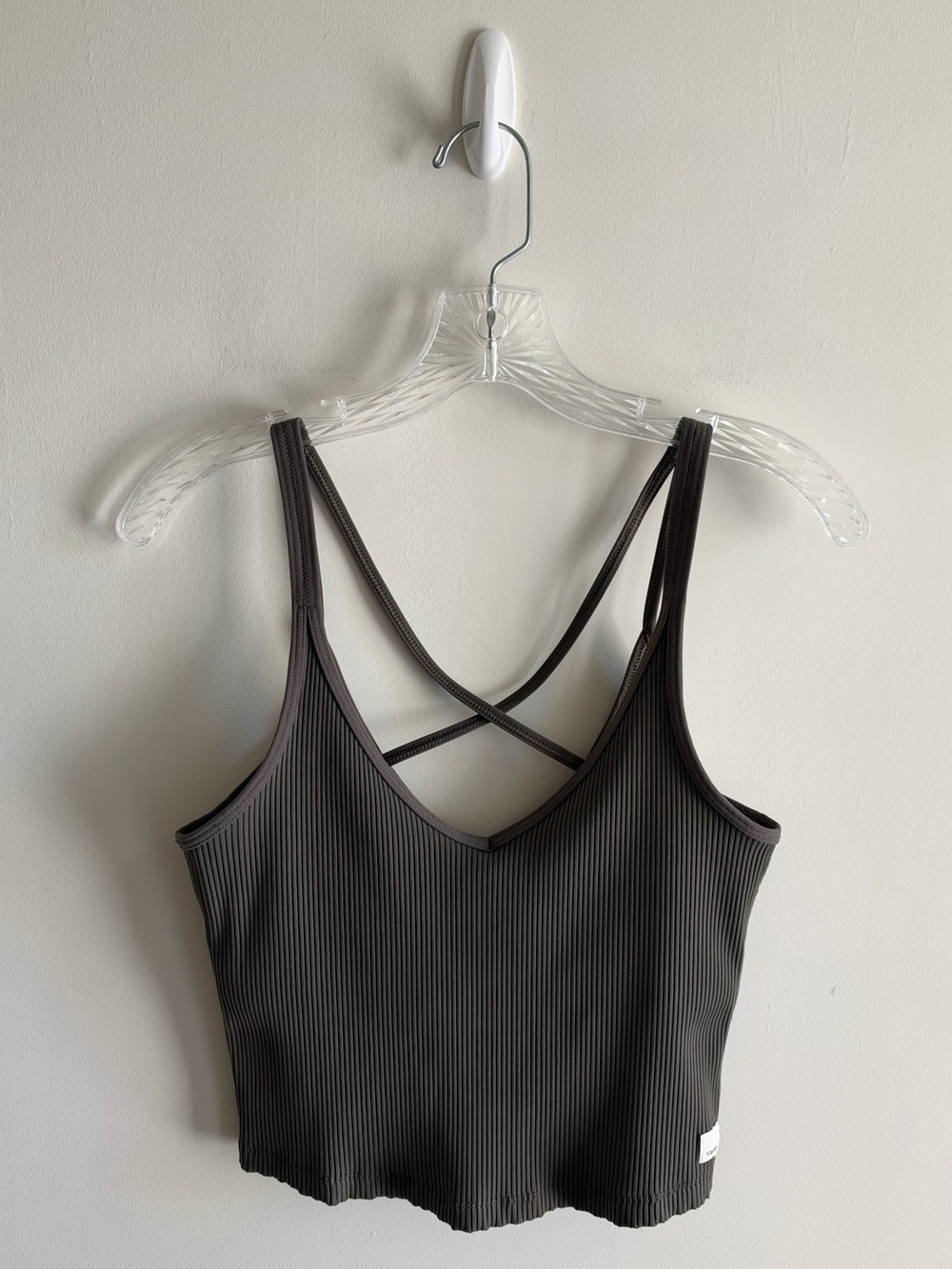 Vuori Rib Crop Tank - Picture 14 of 15